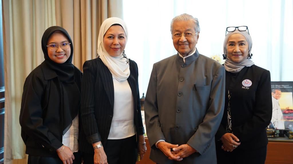 Coffee Table Book Interview – Tun Mahathir 2